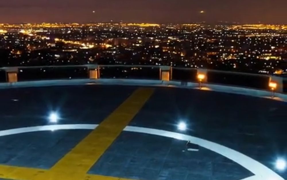 What are the primary characteristics of the best helipad lights suppliers in UAE